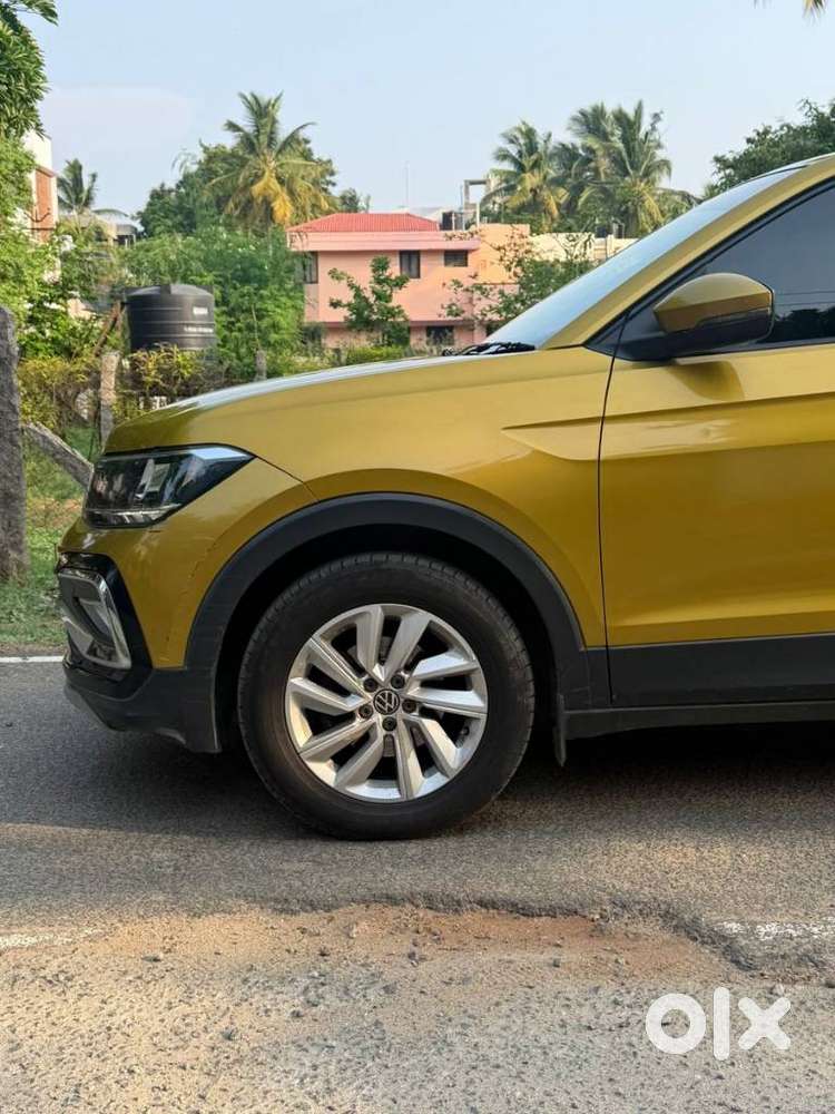 Volkswagen Taigun 1.0 Tsi Highline At, 2022, Petrol