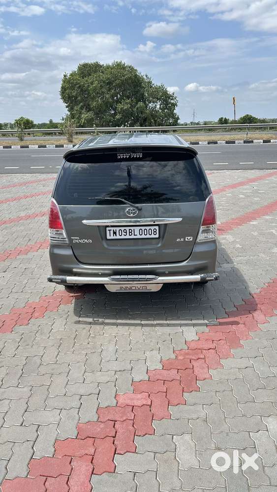 Toyota Innova 2.5 V 7 Str, 2011, Diesel