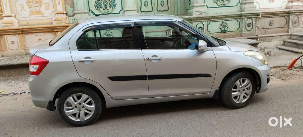 Maruti Suzuki Dzire 1.2 Zxi 2012