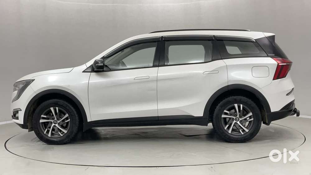 Mahindra Xuv700 2.2 Ax 5 Diesel At 7 Str, 2023, Diesel