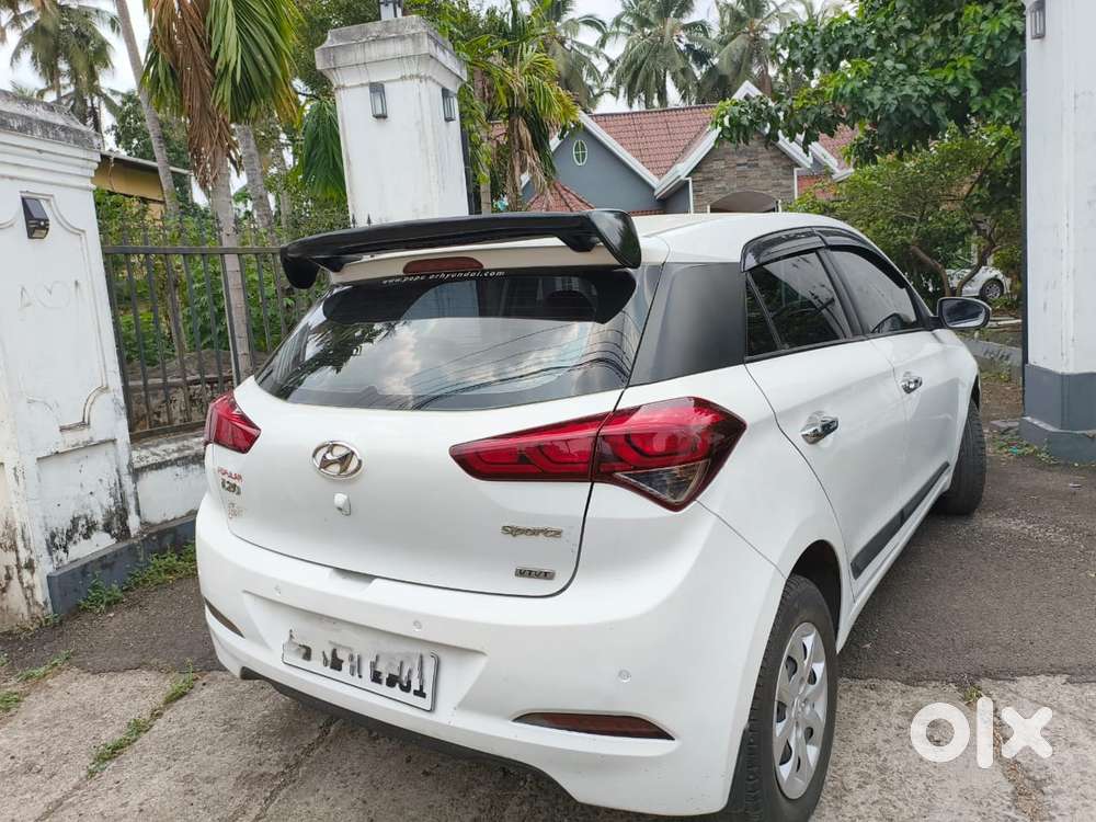 Hyundai Elite I20 Sportz (o) 1.2, 2015, Petrol