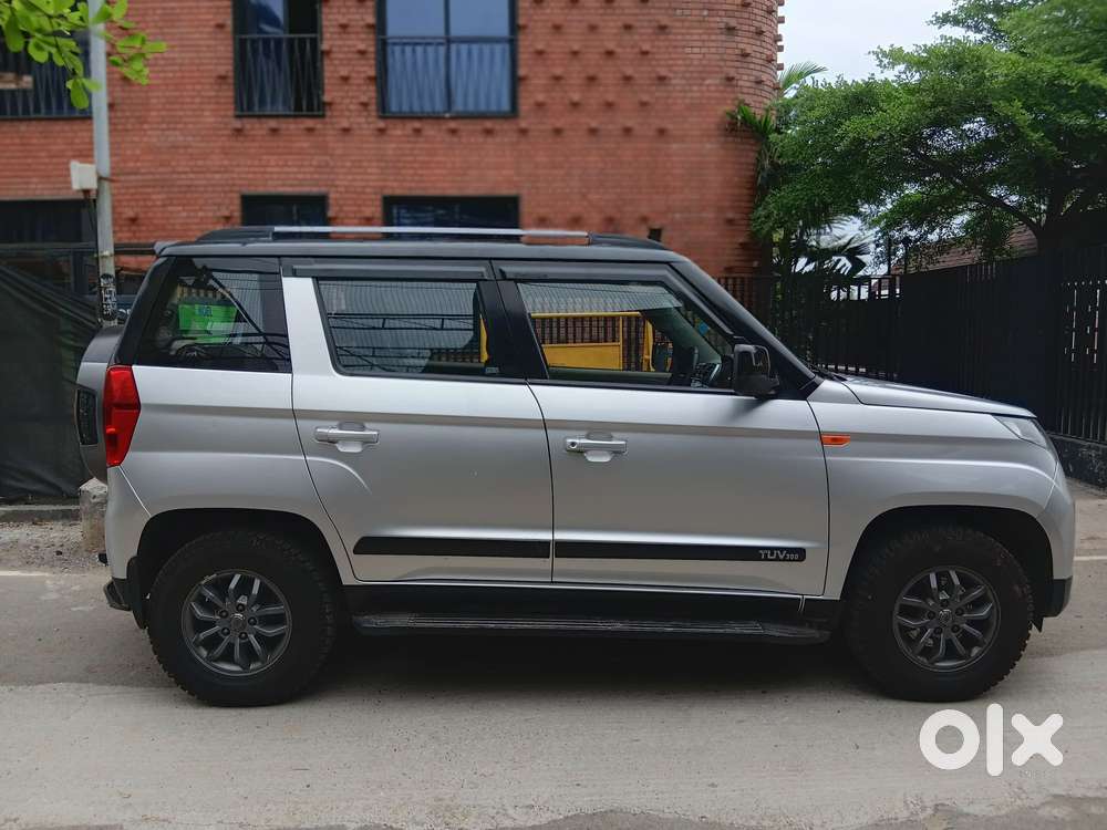 Mahindra Tuv 300 T10, 2018, Diesel