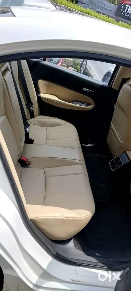 Honda City I-vtec Cvt Zx, 2022, Petrol