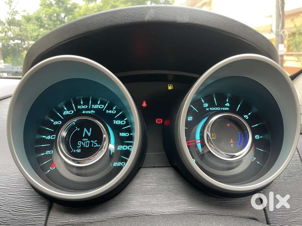 Mahindra Xuv500 2.2 W10, 2016, Diesel