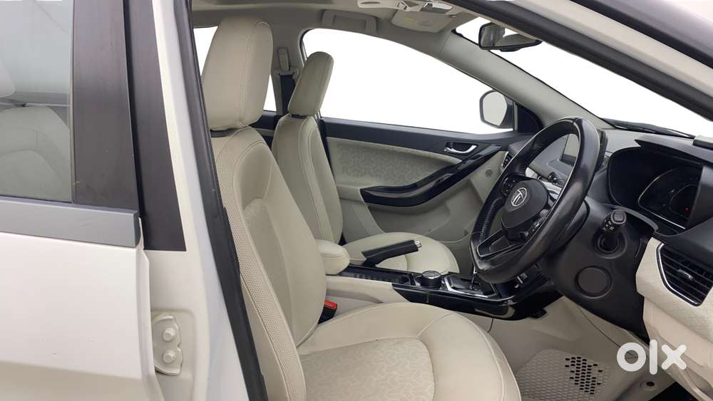 Tata Nexon 1.2 Revotron Xza Plus, 2023, Petrol