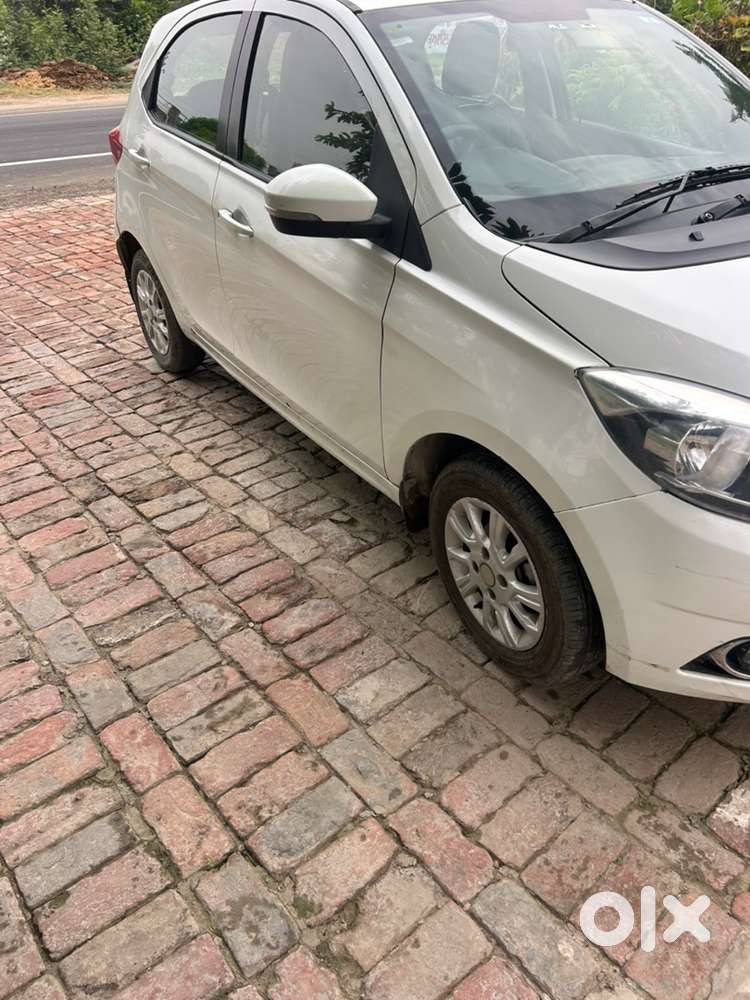 Tata Tiago Petrol 2016