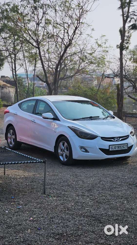 Well-maintained Hyundai Elantra Diesel (dec 2013) Excellent Condition