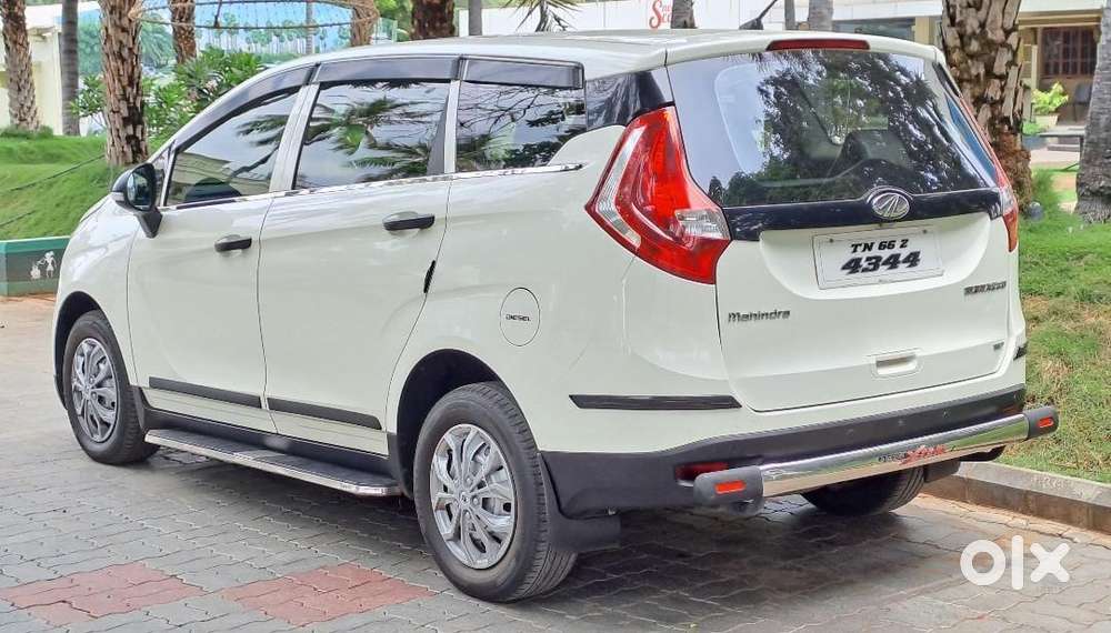 Mahindra Marazzo M2, 2018, Diesel