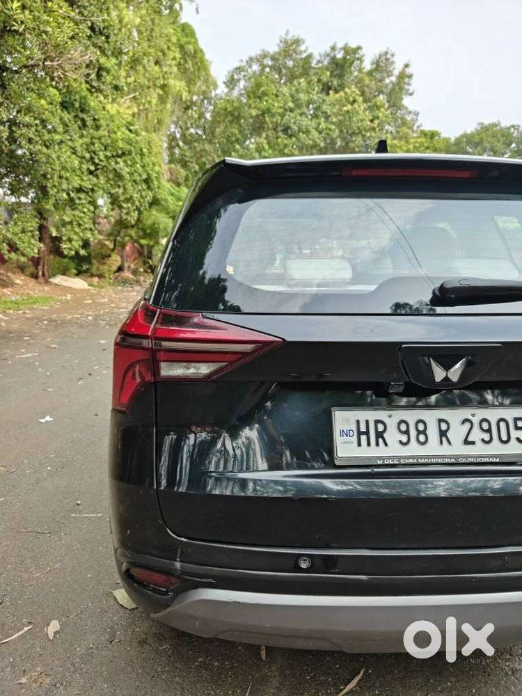 Mahindra Xuv700 2.0 Ax 7 Petrol At Str, 2024, Petrol