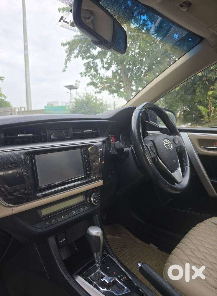 Toyota Corolla Altis G At, 2014, Petrol