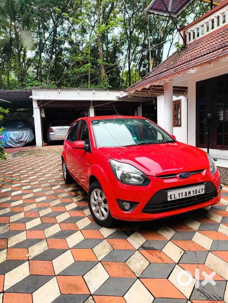 Ford Figo 1.2p Titanium Mt, 2012, Petrol