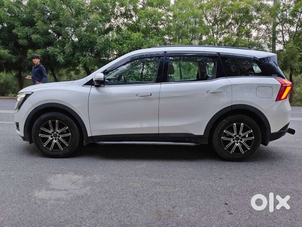 Mahindra Xuv700 2.0 Ax 7 Petrol At Luxury Pack Str, 2022, Petrol