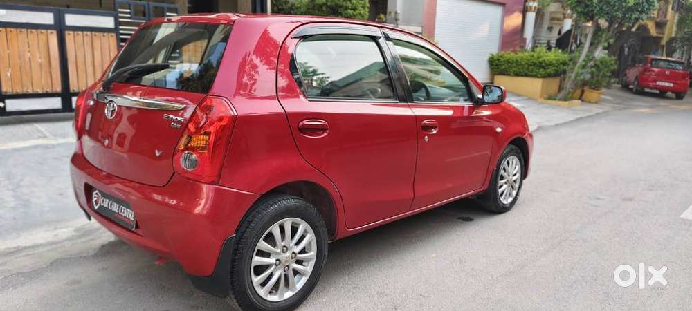 Toyota Etios Liva 2011-2012 G, 2011, Petrol