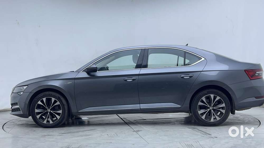 Skoda Superb L&k 1.8 Tsi At, 2022, Petrol