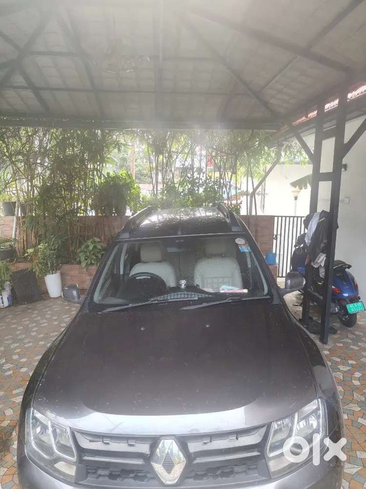 Duster 2017 Dec Model For Sale Petrol Top End Variant