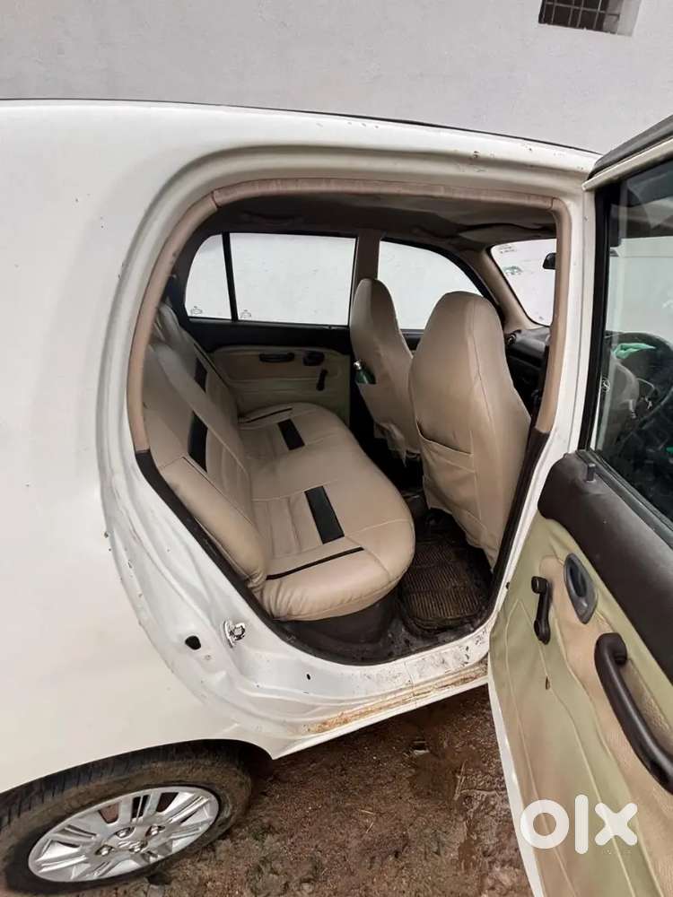 Hyundai Santro Magna 2012