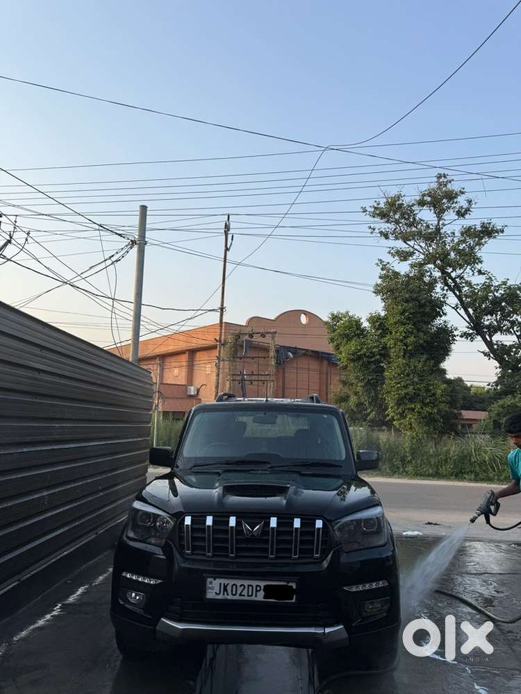 Mahindra Scorpio Diesel S11 Mt 7s 2025