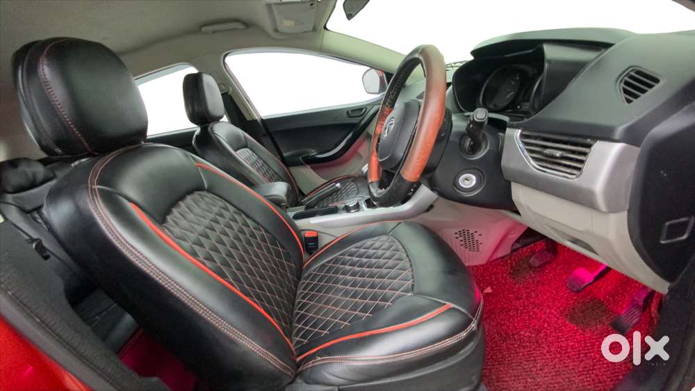 Tata Nexon 1.2 Revotron Xt, 2018, Petrol