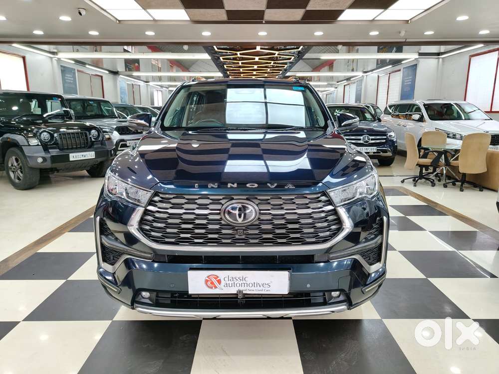 Toyota Innova Hycross 2.0 Zx Hybrid 7 Str, 2023, Petrol