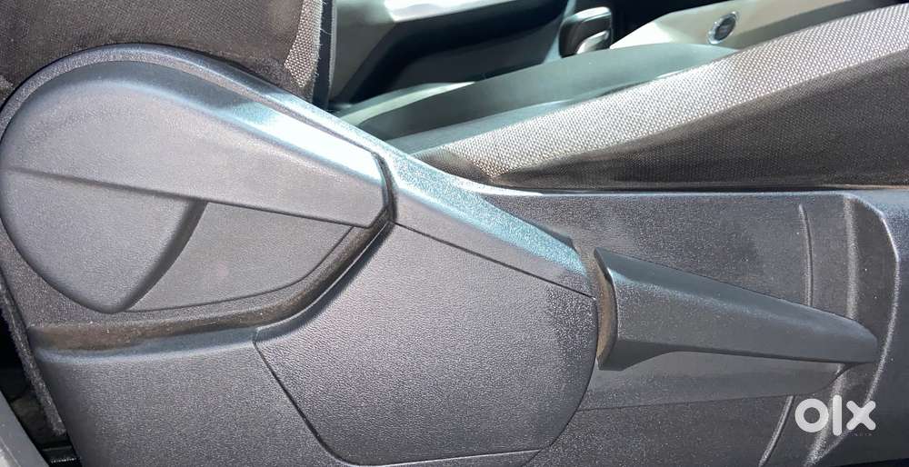 Nissan Magnite 1.0 Xv Turbo Cvt, 2022, Petrol