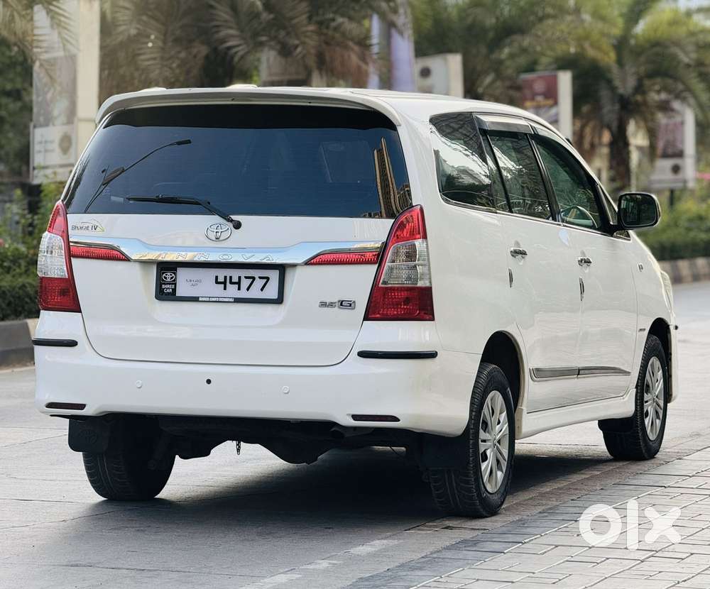 Toyota Innova 2.5 G (diesel) 8 Seater, 2015, Diesel