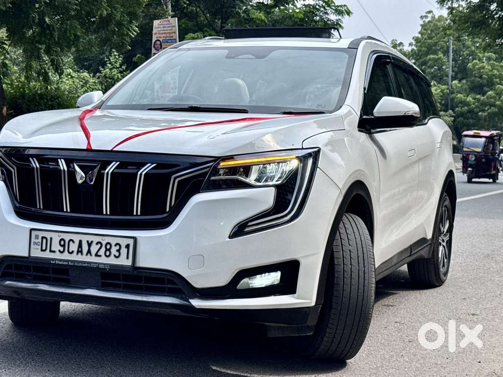 Mahindra Xuv700 2.0 Ax 7 Petrol Mt Str, 2022, Petrol