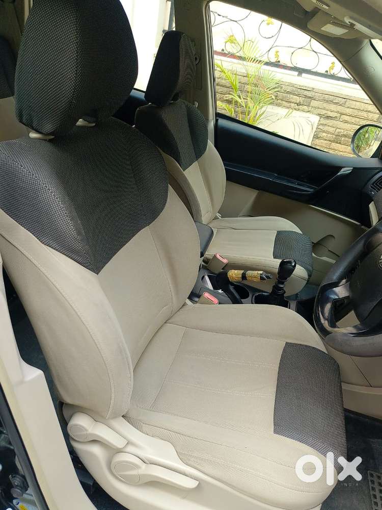 Mahindra Xuv500 W4, 2016
