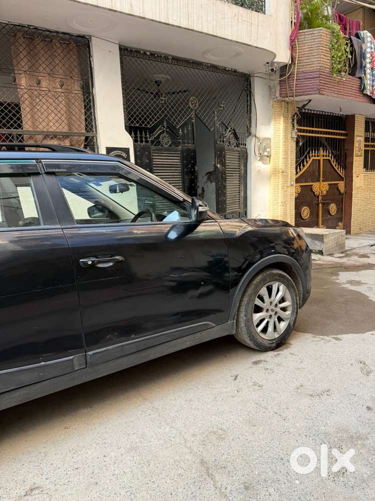 Mahindra Xuv300 2021 Petrol Well Maintained