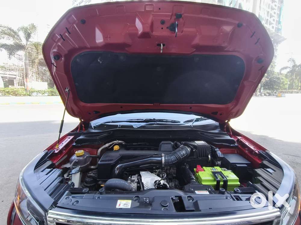 Mahindra Xuv300 W8 Diesel, 2022, Diesel