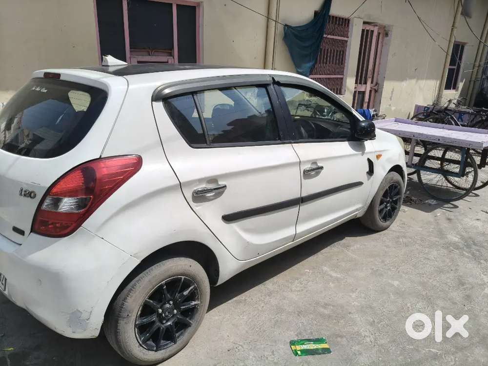 Hyundai New I20 2010 Petrol 80000 Km Driven