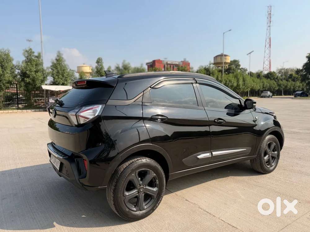 Tata Nexon 1.2 Revotron Xz Plus Hs Dark Edition, 2023, Petrol