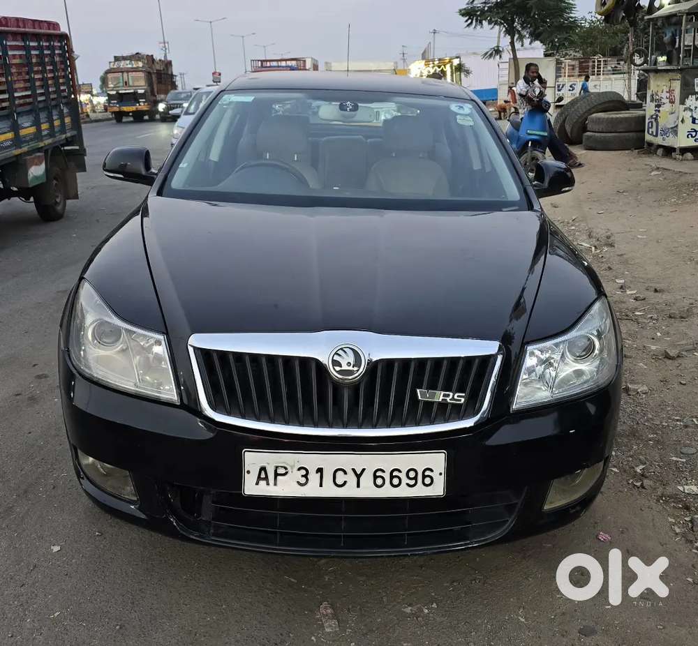 Skoda Laura 2009, Ambiente 1.9pd Diesel Manual