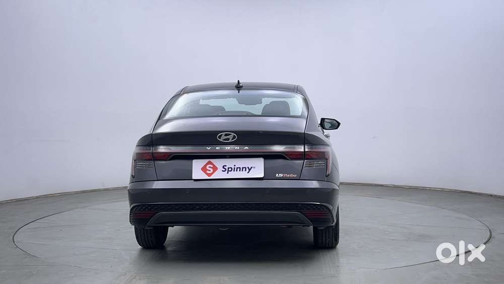 Hyundai Verna 1.5 Sx (o) Turbo Petrol Mt, 2023, Petrol