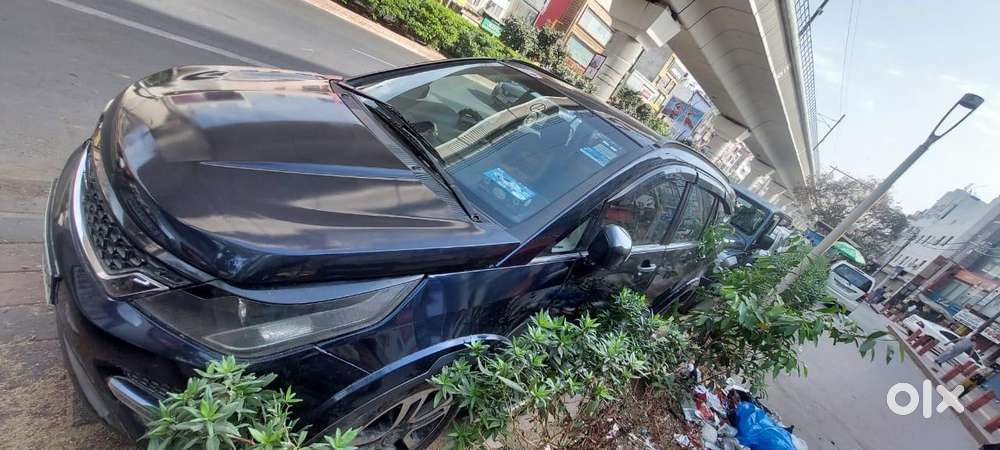 Tata Hexa 2.2 Xta 4x2 7 Str, 2017, Diesel