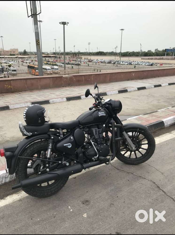 Royal Enfield Classic 500 Stealth Black – Like New Condition