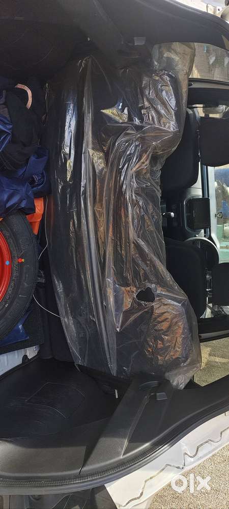 Renault Kiger 2025 Petrol 8000 Km Driven