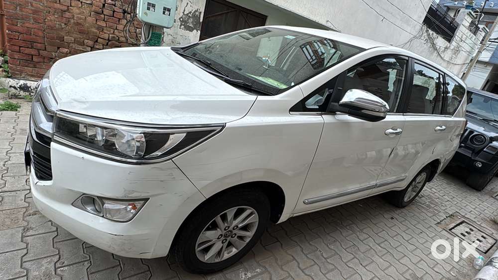 Toyota Innova Crysta 2017 Diesel Manual