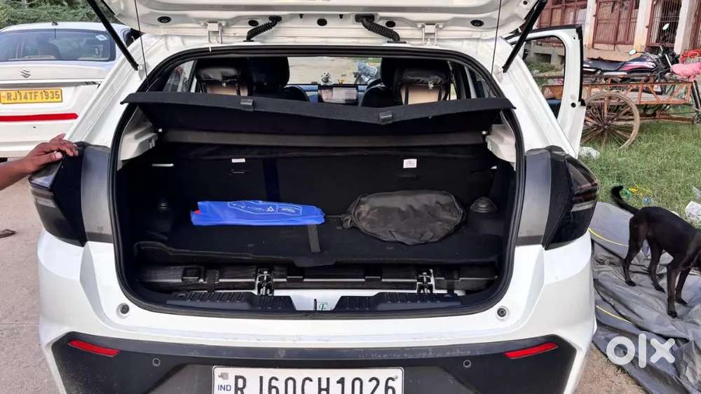 Tata Altroz Creative S 2026 Cng