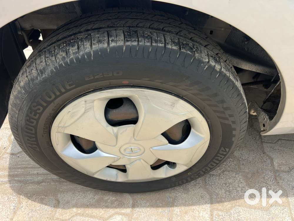 Tata Tiago 1.2 Revotron Xt Rhythm, 2018, Petrol