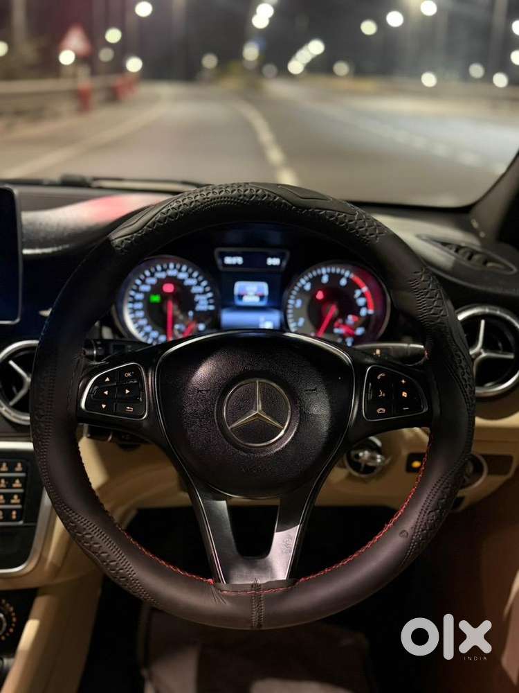 Mercdes Benz  Cla 200 Petrol Mh 12