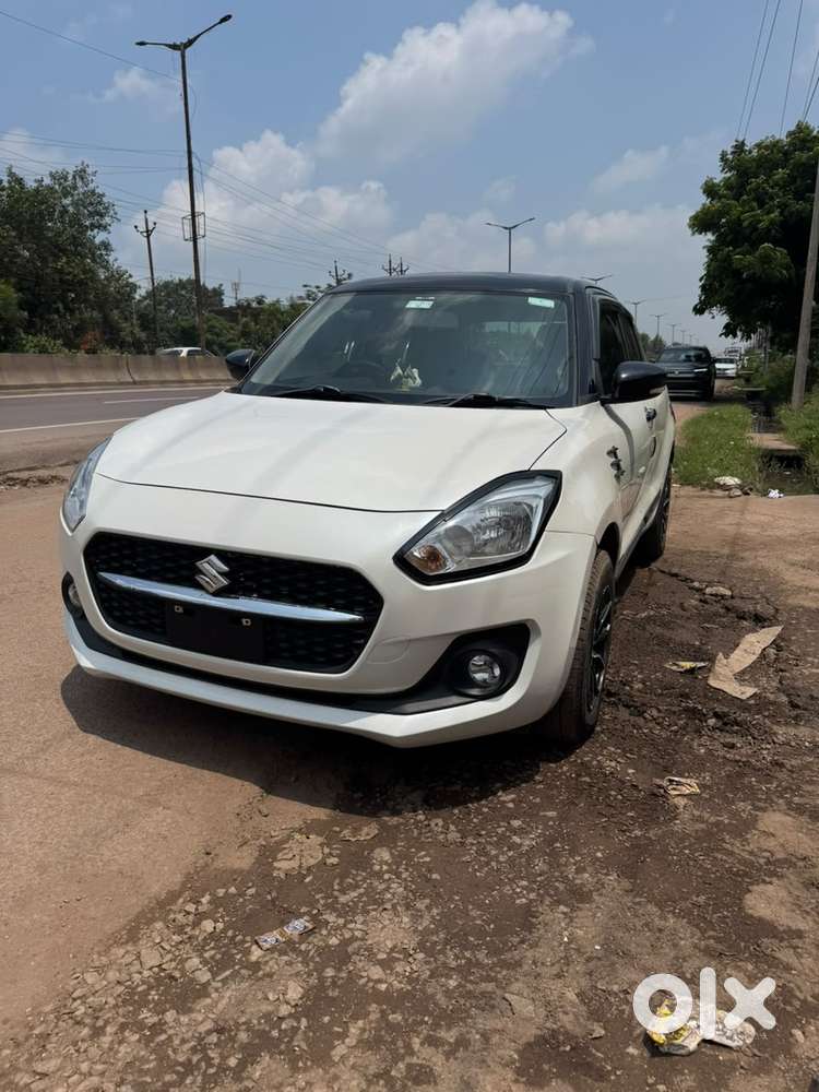 Maruti Suzuki Swift Vxi + Manual, 2022