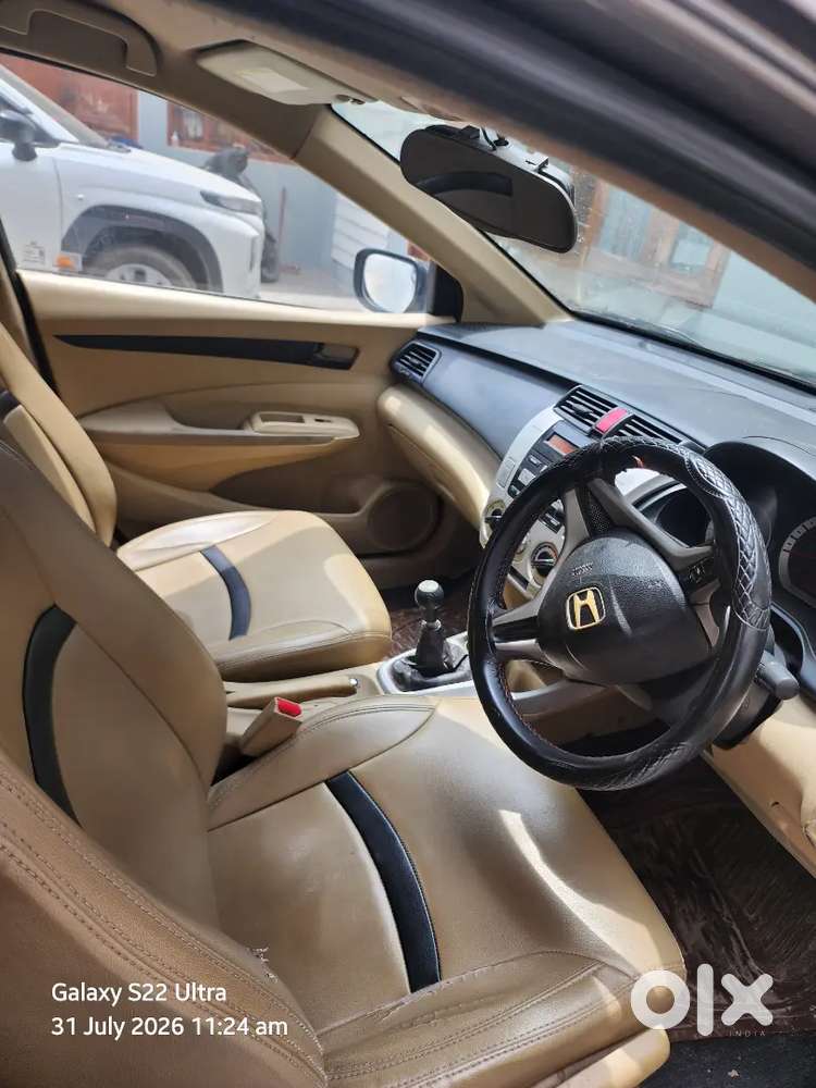 Honda City At I-vtec 2011 Model