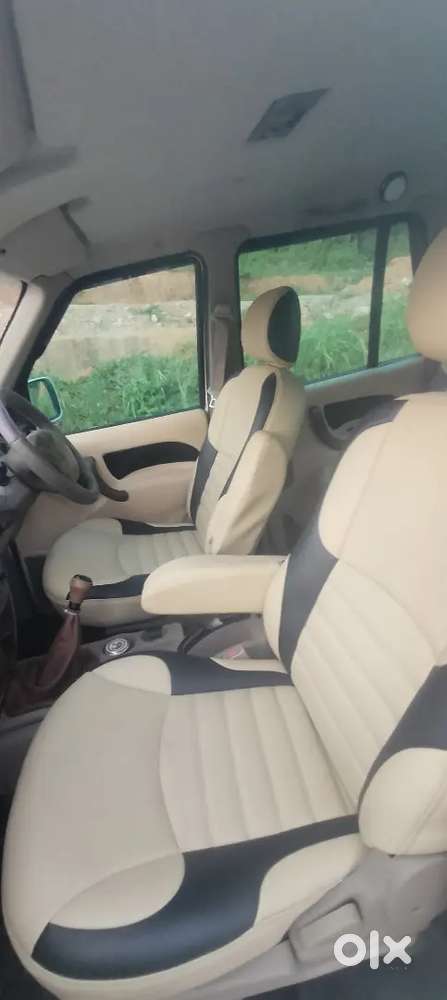 Mahindra Scorpio Classic 2008 Diesel 120000 Km Driven