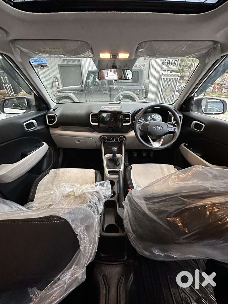 Hyundai Venue E 1.2 Petrol, 2025, Petrol