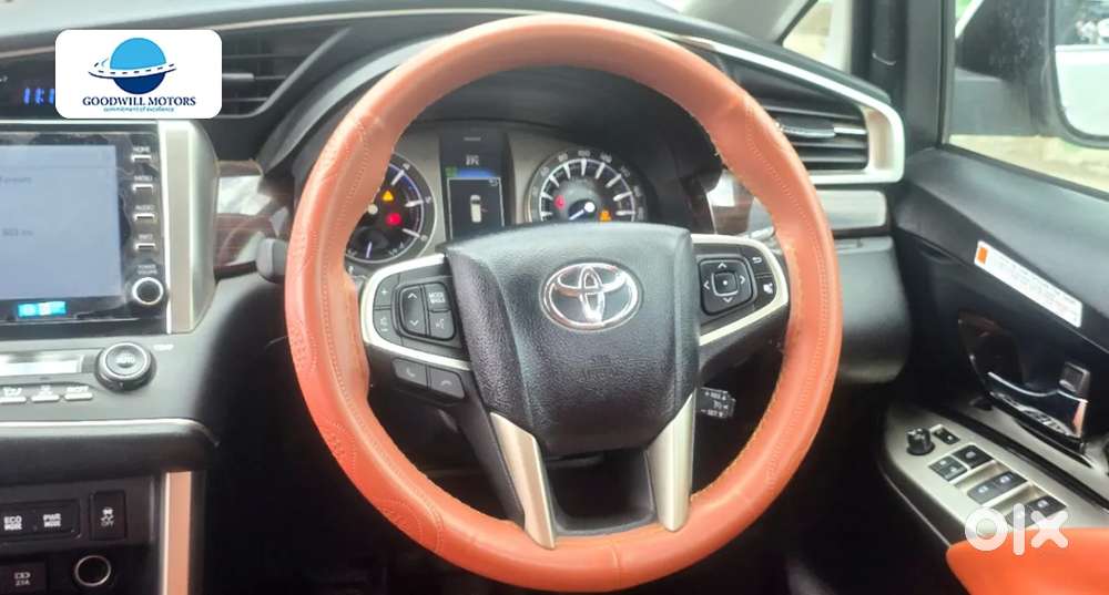 Toyota Innova Crysta [2020-ongoing] 2.4 Vx 8 Str, 2022, Diesel