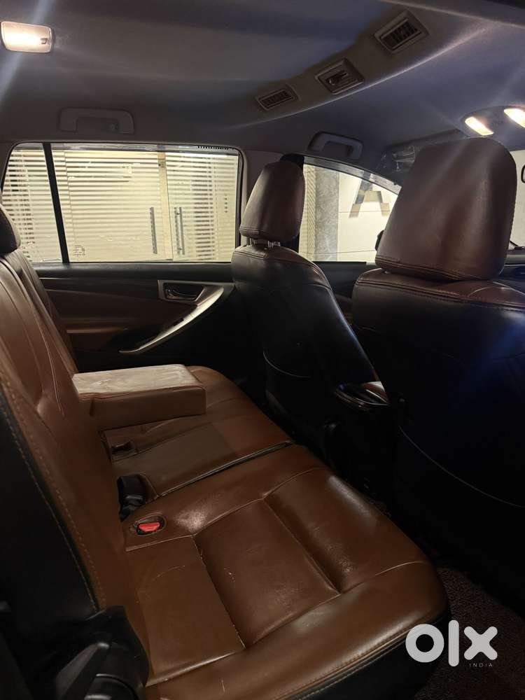 Toyota Innova Crysta 2.4 Gx Limited Edition At 8 Str, 2021, Diesel