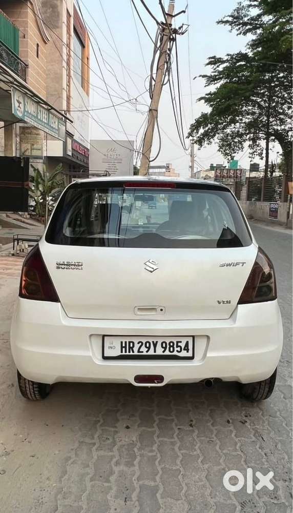 Swift 2010 Petrol With 90000 Km Driven