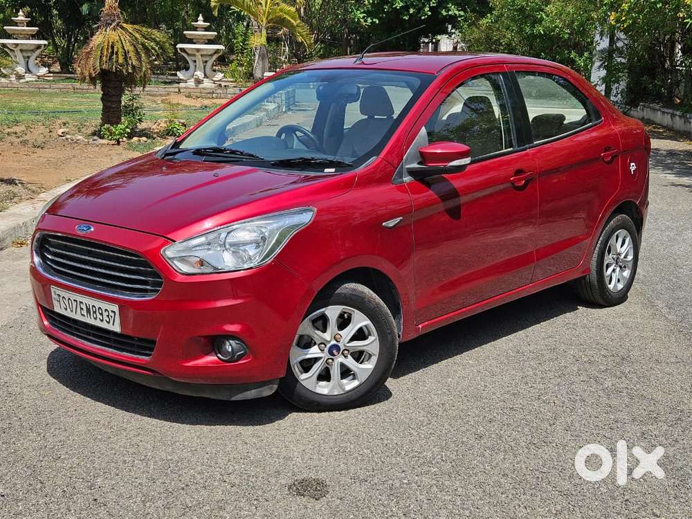 Ford Figo Aspire Titanium Blu, 2015, Petrol