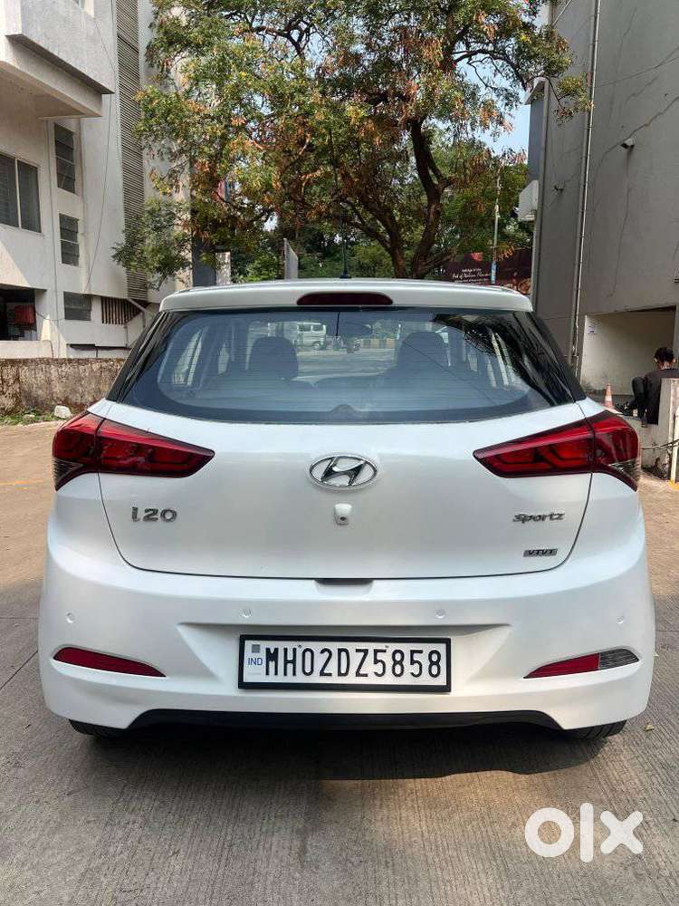 Hyundai Elite I20 Sportz (o) 1.4, 2015, Petrol