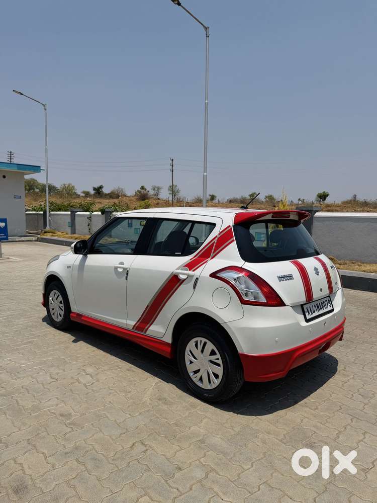 Maruti Suzuki Swift 1.2 Vxi Deca Limited Edition, 2017, Petrol